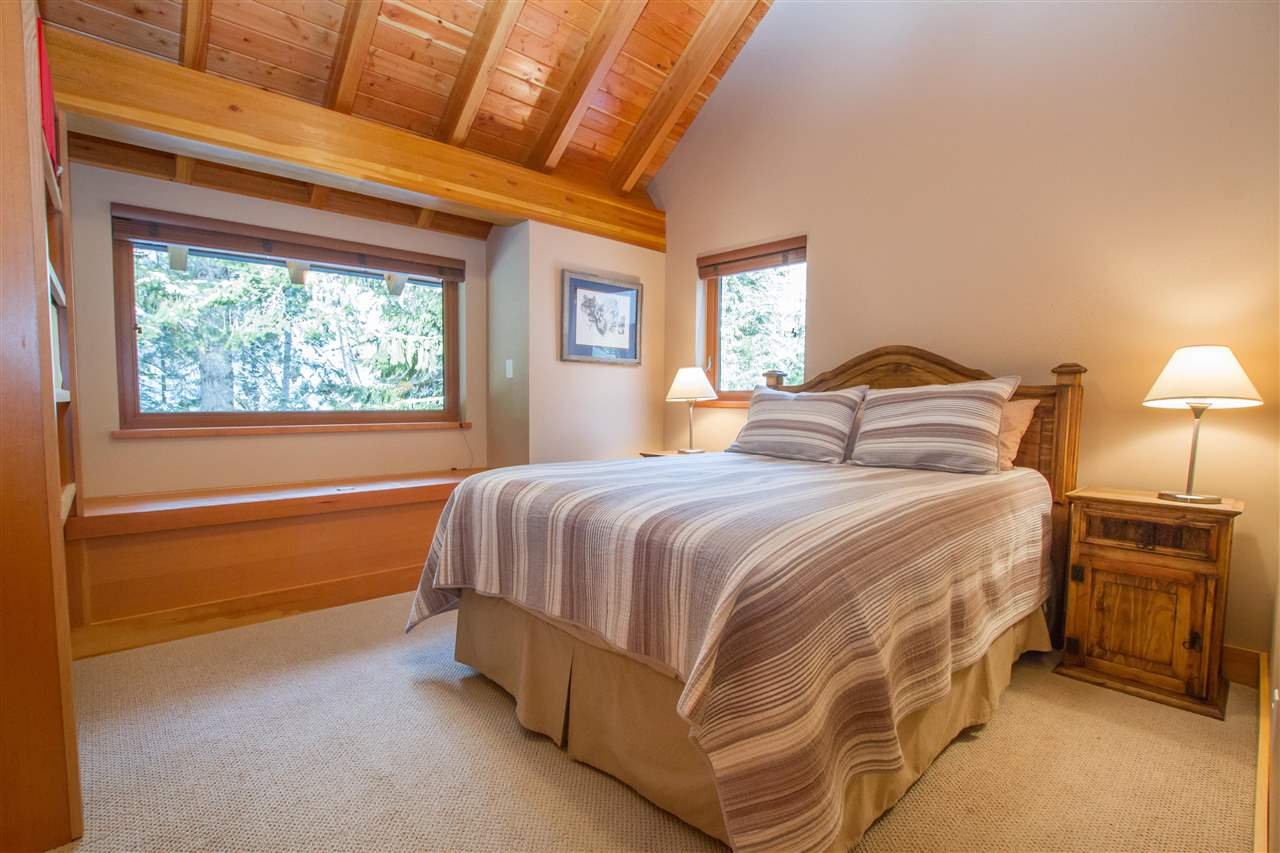 8628 Driftwood Close