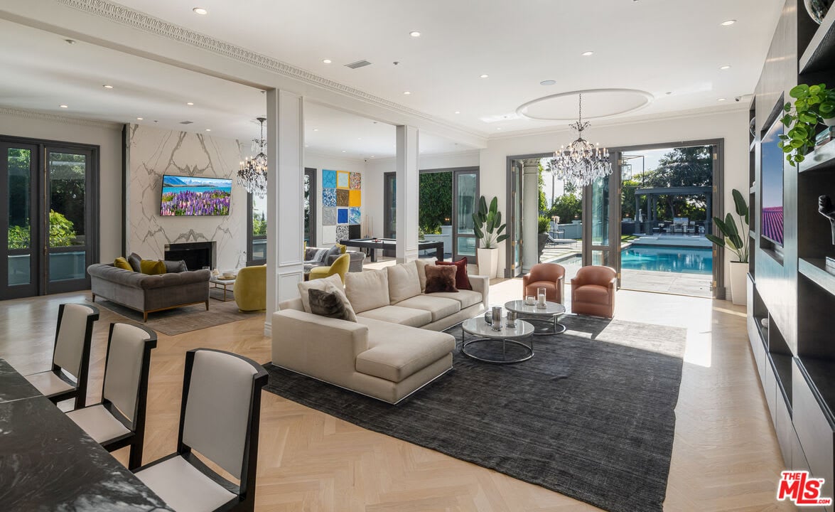Noble Villa