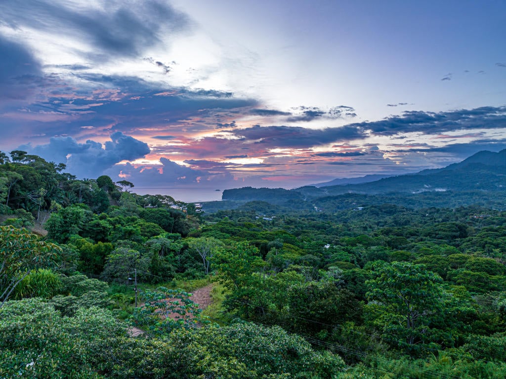 Villa Tres Vistas, a stunning luxury home located on the desirable Calle Perezoso in Ojochal