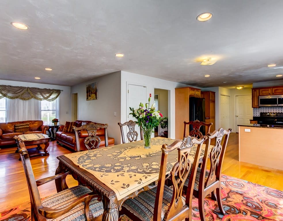 56 HILLCREST AVE