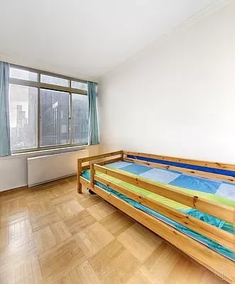 236 East 47th Street Unit: 11C