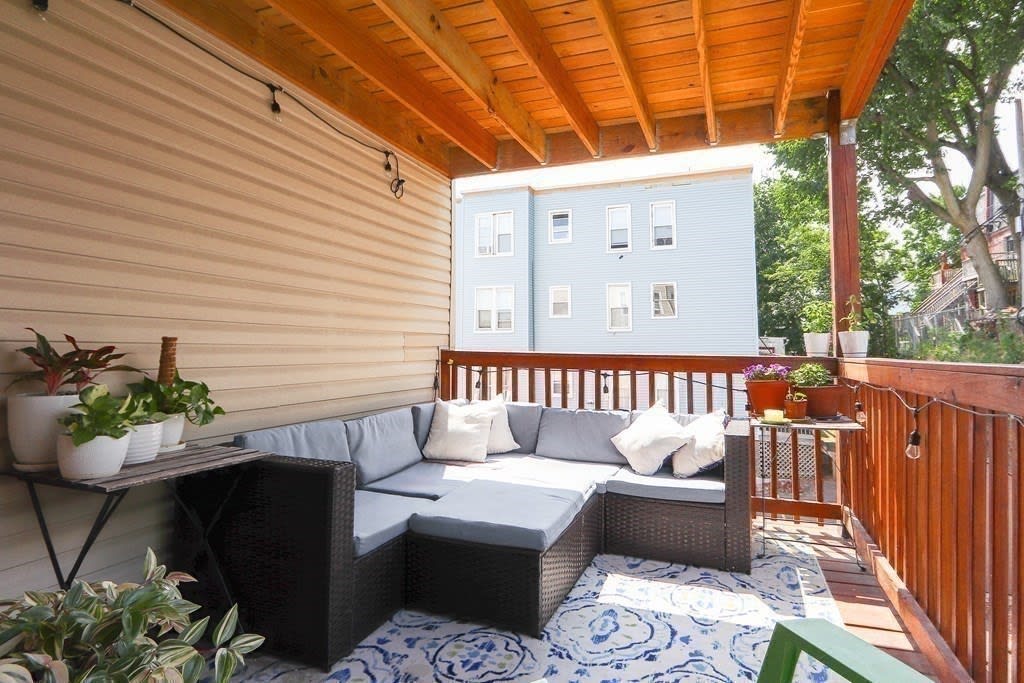24 Gayland St, #2