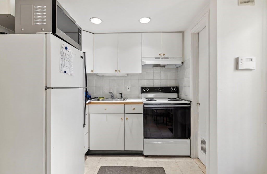 377 Shawmut Ave, #1