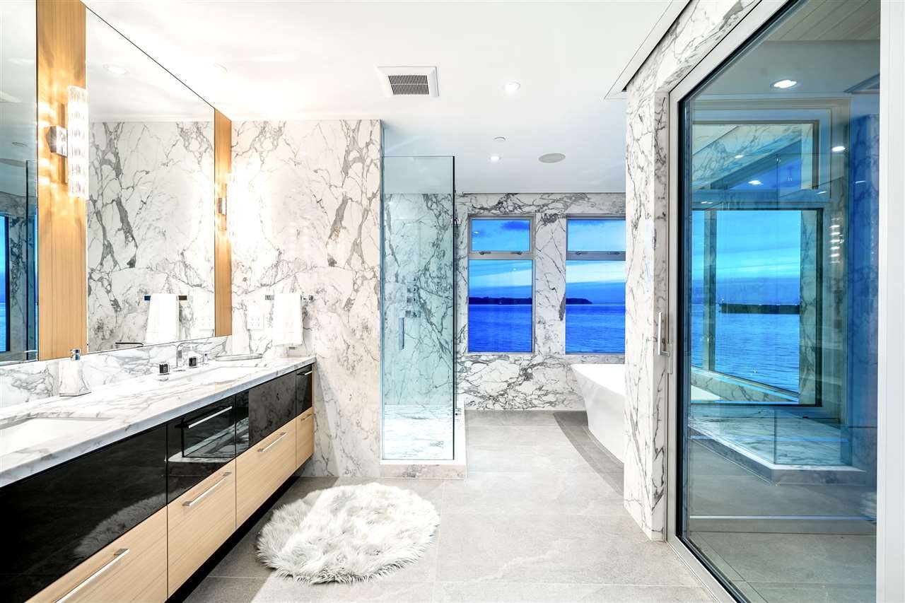 3906 Marine Dr