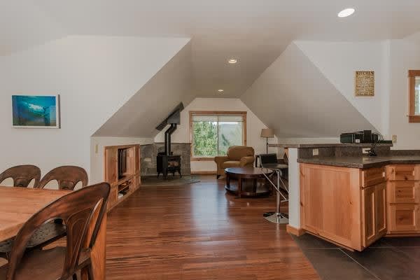 12495 Sierra Dr