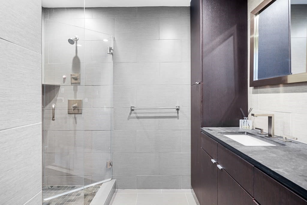 309 E Street, #22