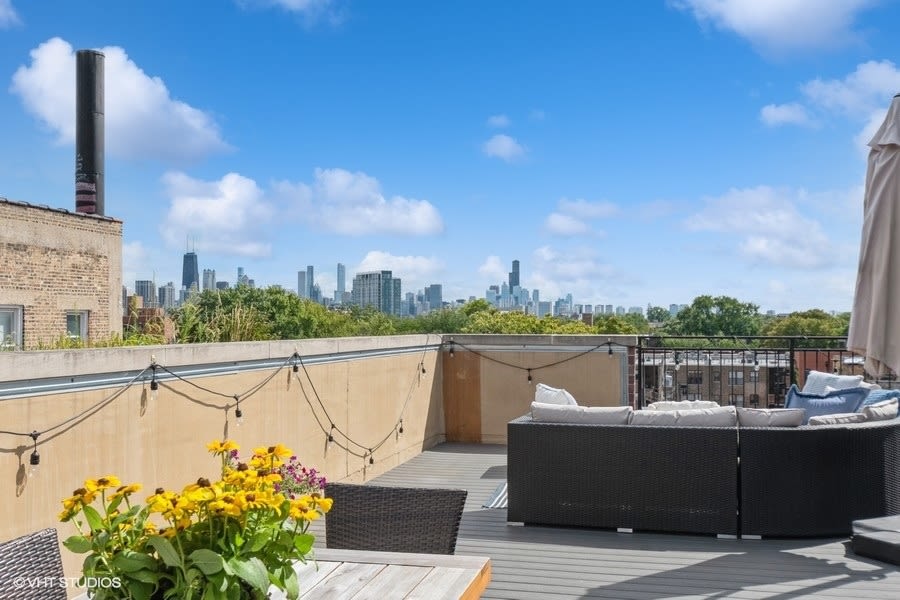 847 W Diversey Pkwy #4E