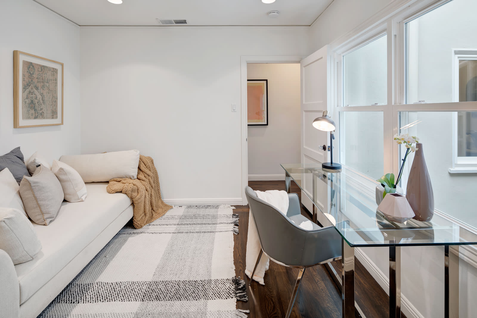 2257 Beach