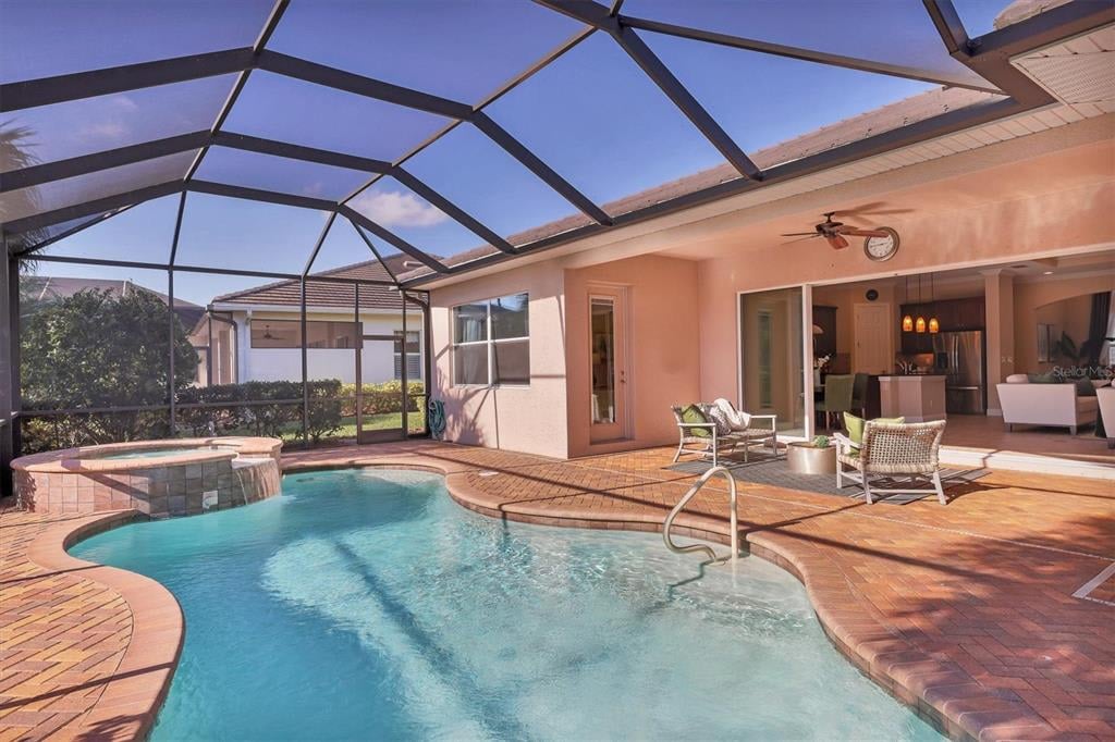 5211 Lake Overlook Ave, Bradenton, FL 34208