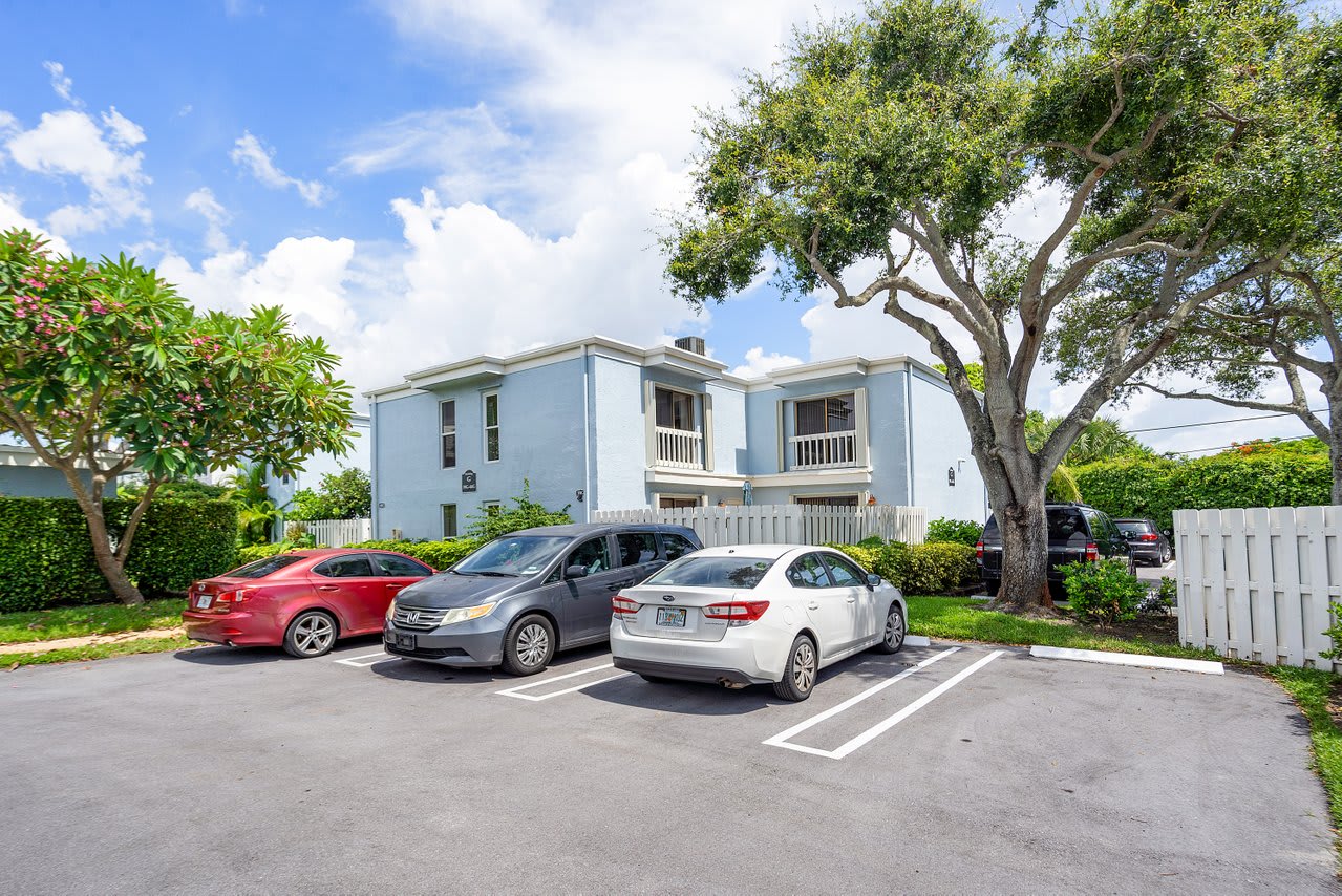 1010 NE 8th Ave #39, Delray Beach FL 33483