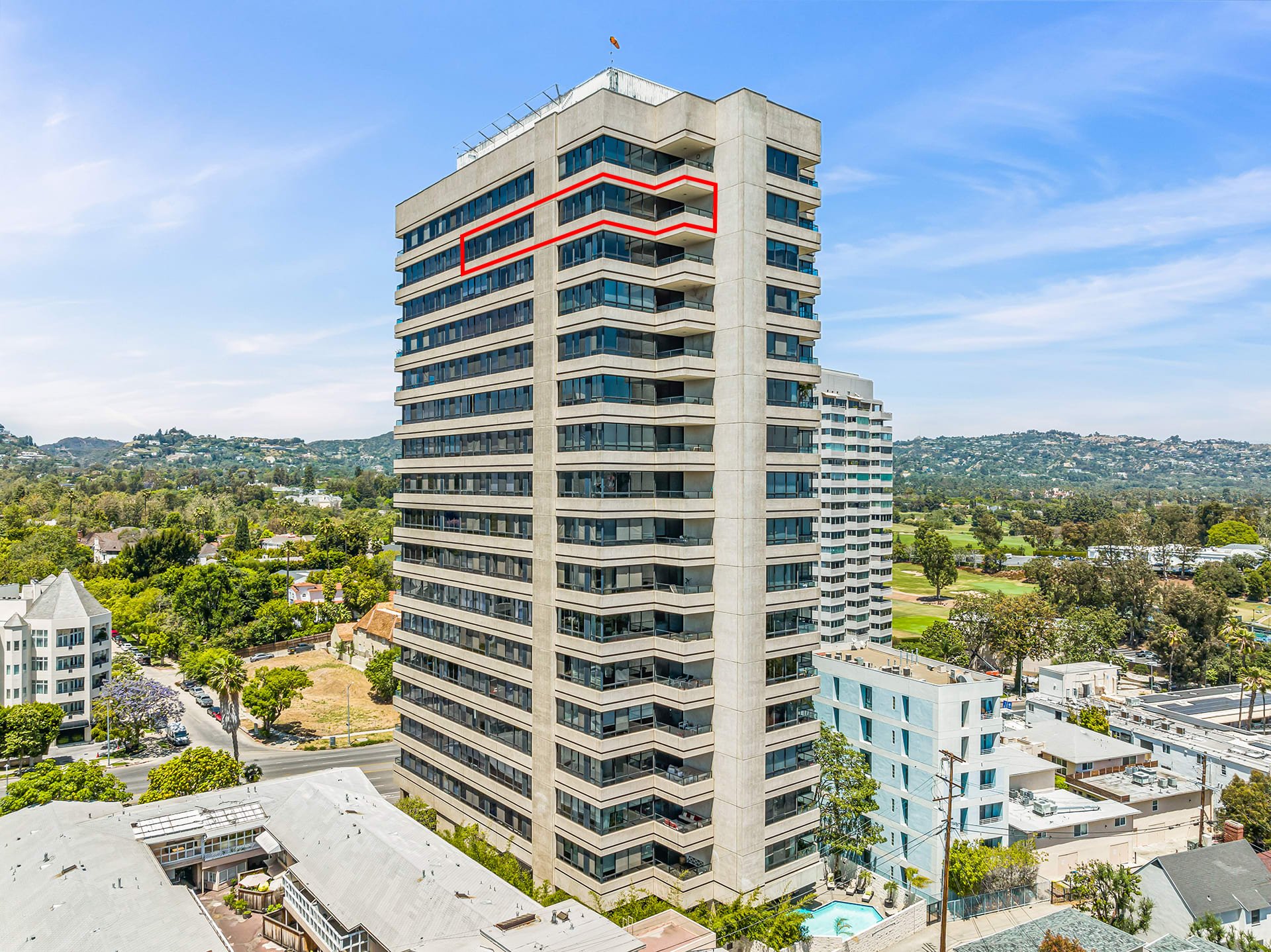The Diplomat #1804, Wilshire Corridor