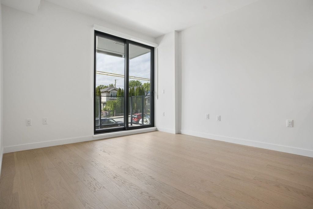 8398 Oak Street 208, Vancouver