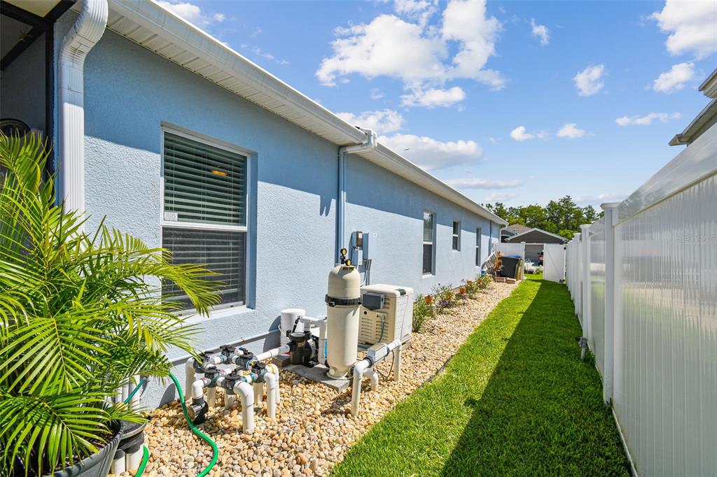 3154 Queen Alexandria Dr