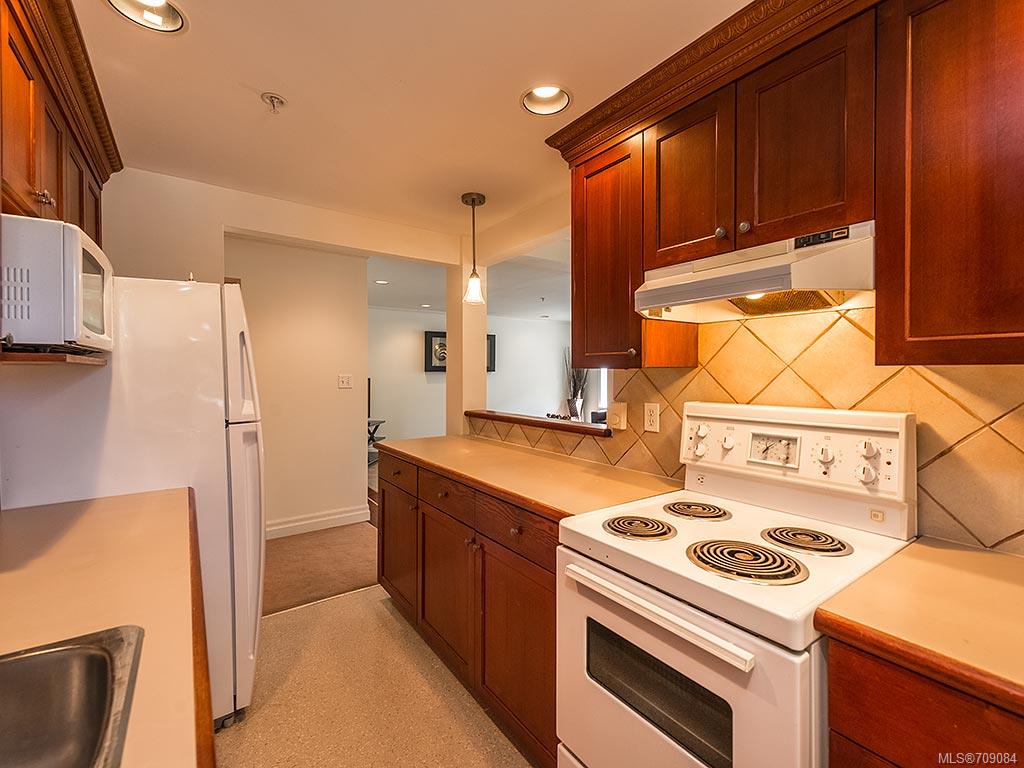 2-649 Admirals Rd