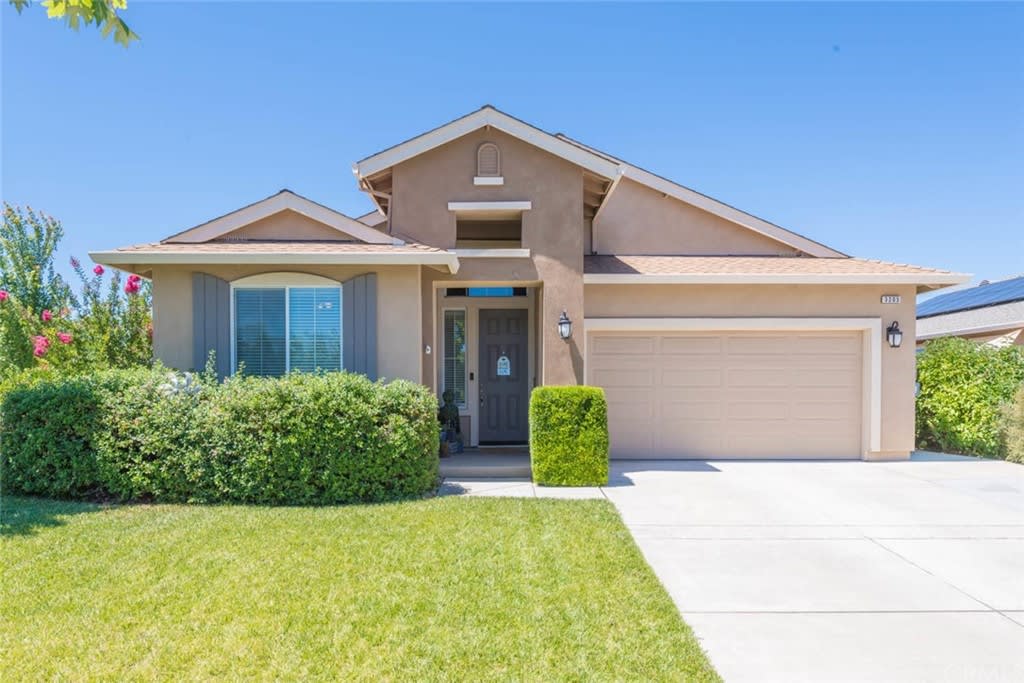 3205 ROGUE RIVER DR