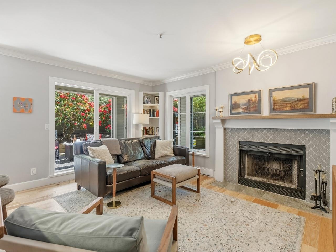 103-2110 York Ave