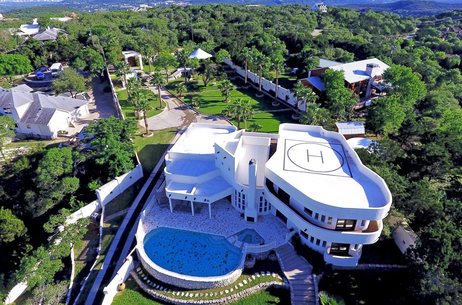 Mirador Estate