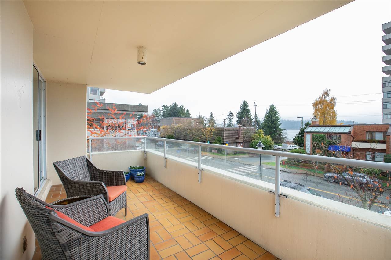 200-1819 Bellevue Ave