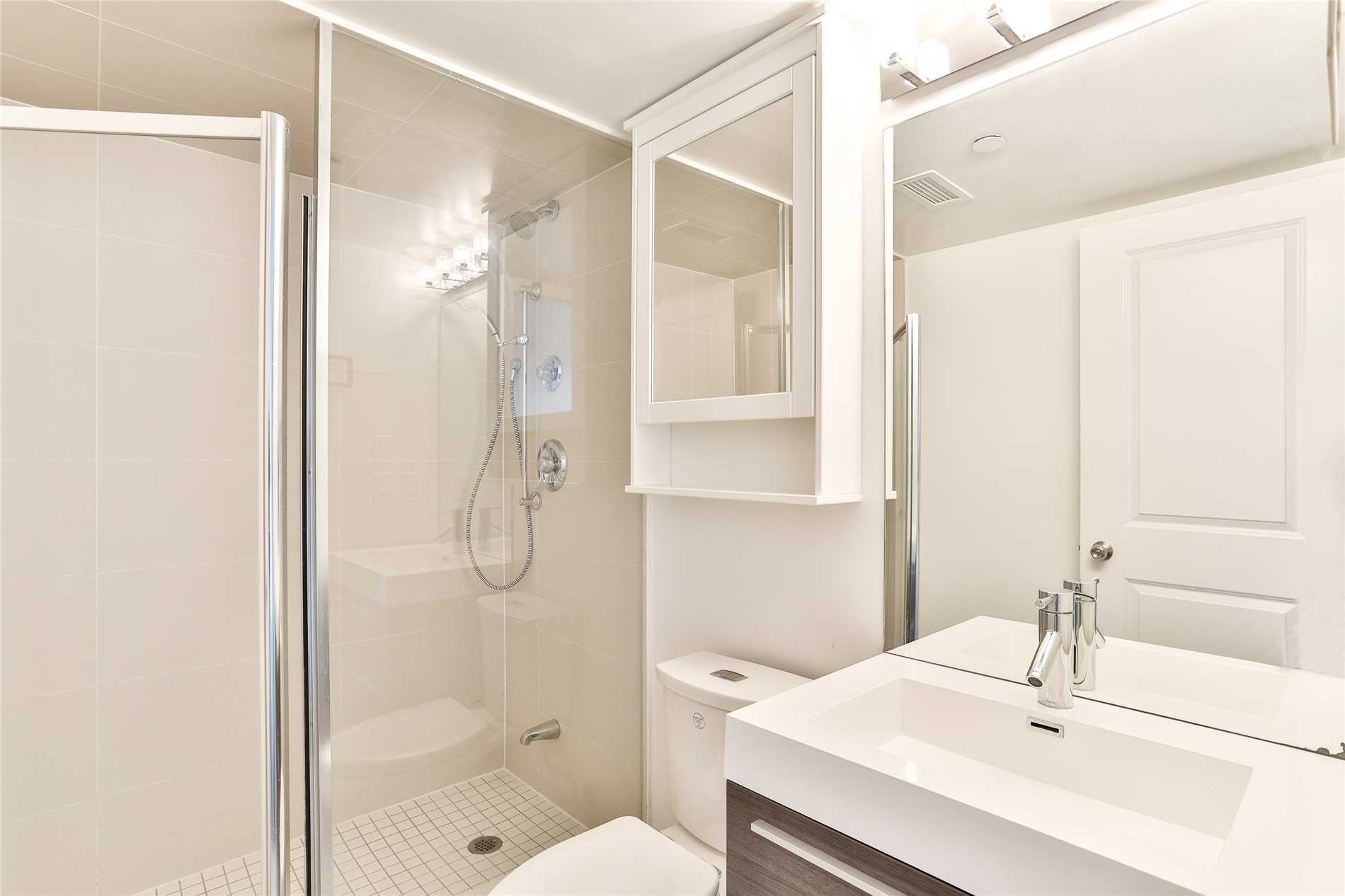 8 Fieldway Rd Unit: 401
