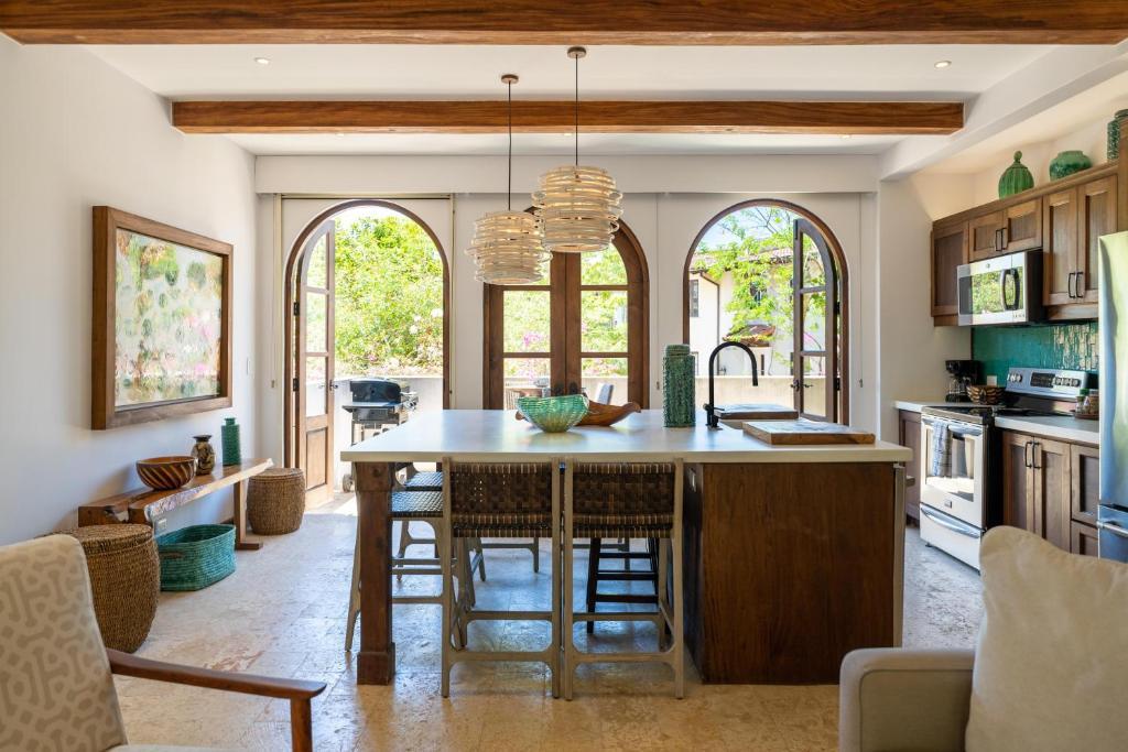 Plaza Flat with Splash Pool, Flamingo, Guanacaste
