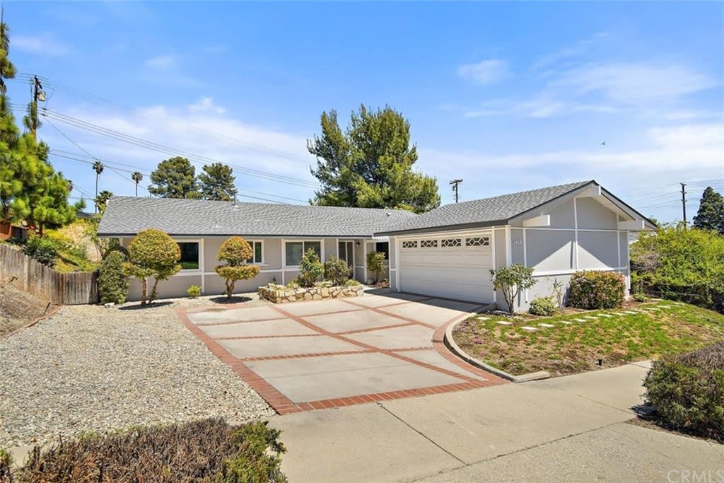 5115 Elkmont Dr