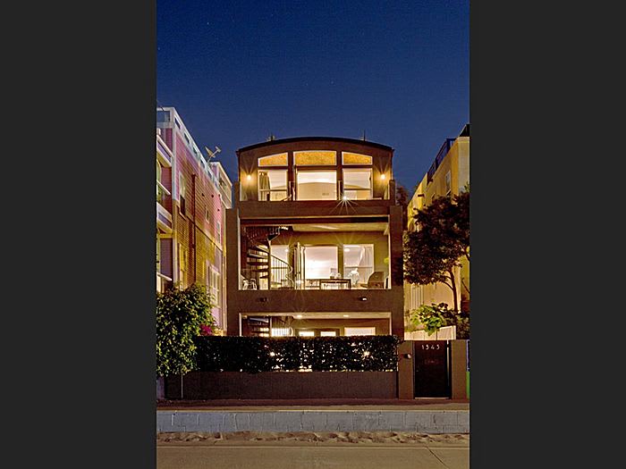 1343 Palisades Beach Road