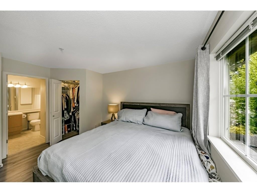 66-7088 17th Ave