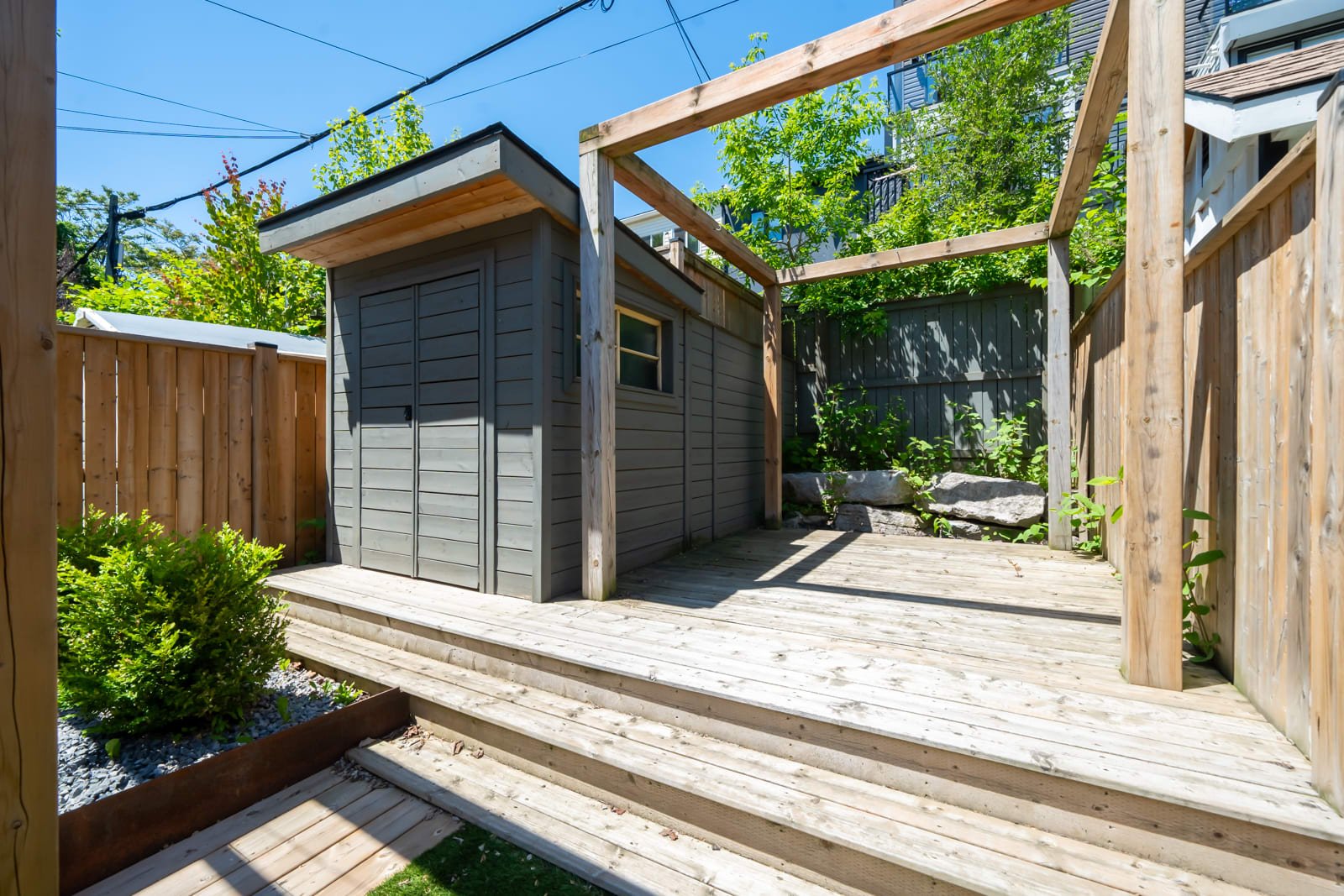 38 Richard Ave 