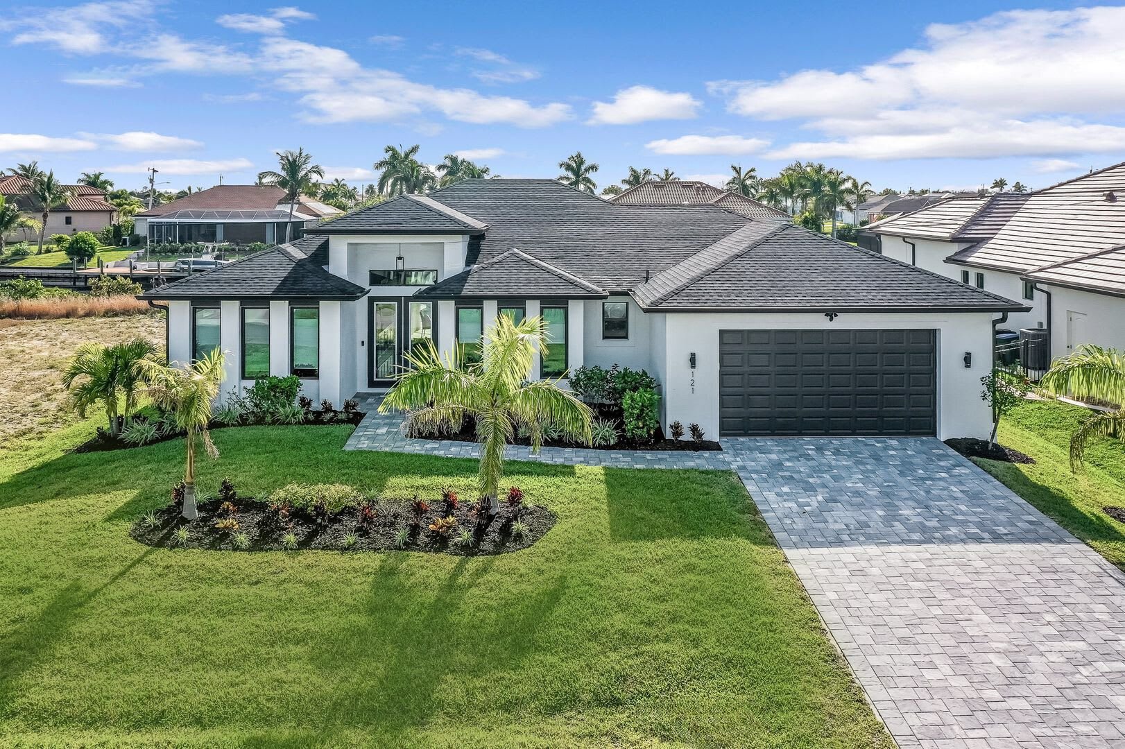 121 NW 38th Avenue 