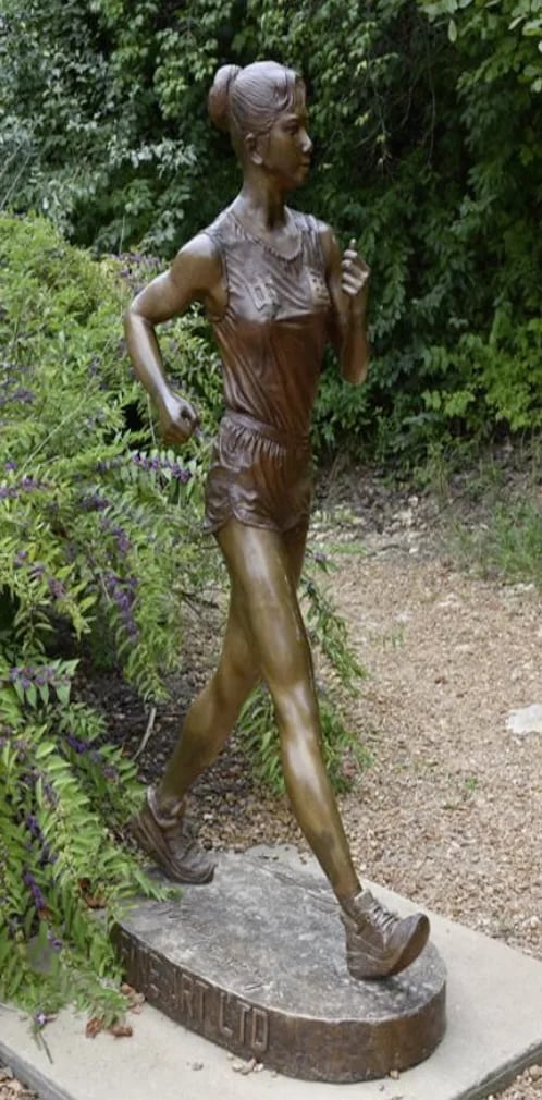 Chesterfield narrowly approves purchase of popular Central Park sculpture