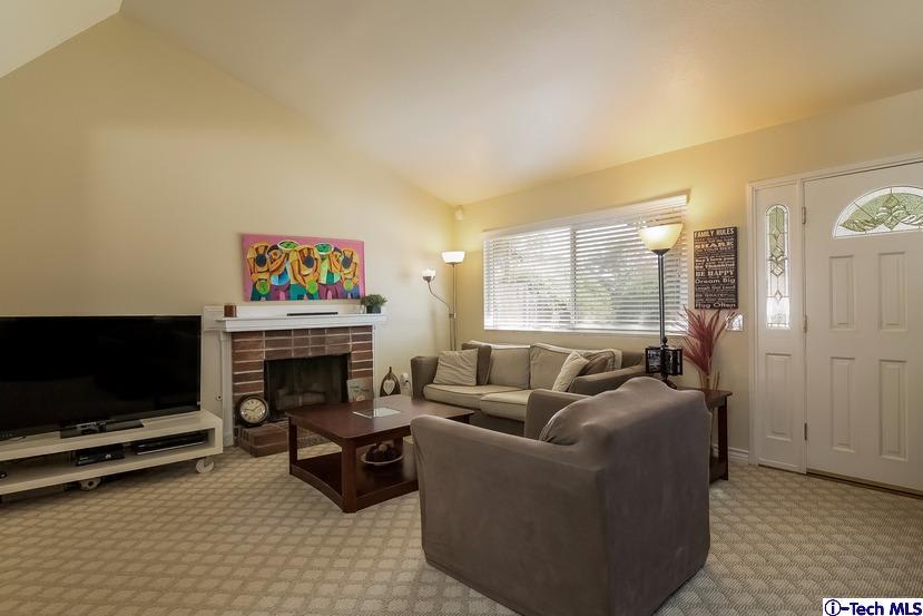 247 Crystal Ln