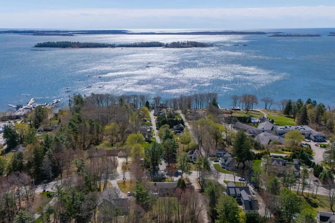 New Listing! 202 Foreside Road, Falmouth, ME 04105 – $900,000