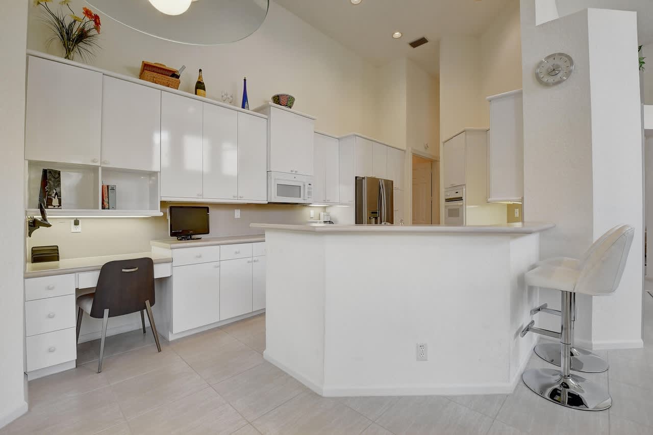 3410 NW 51st Pl