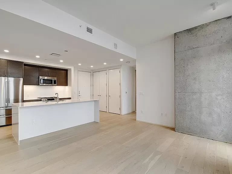 301 West Ave