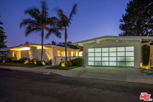 3553 Crownridge Dr