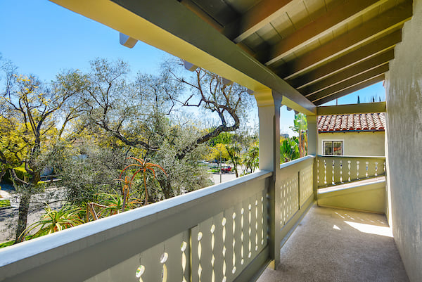 605 N Alta Dr
