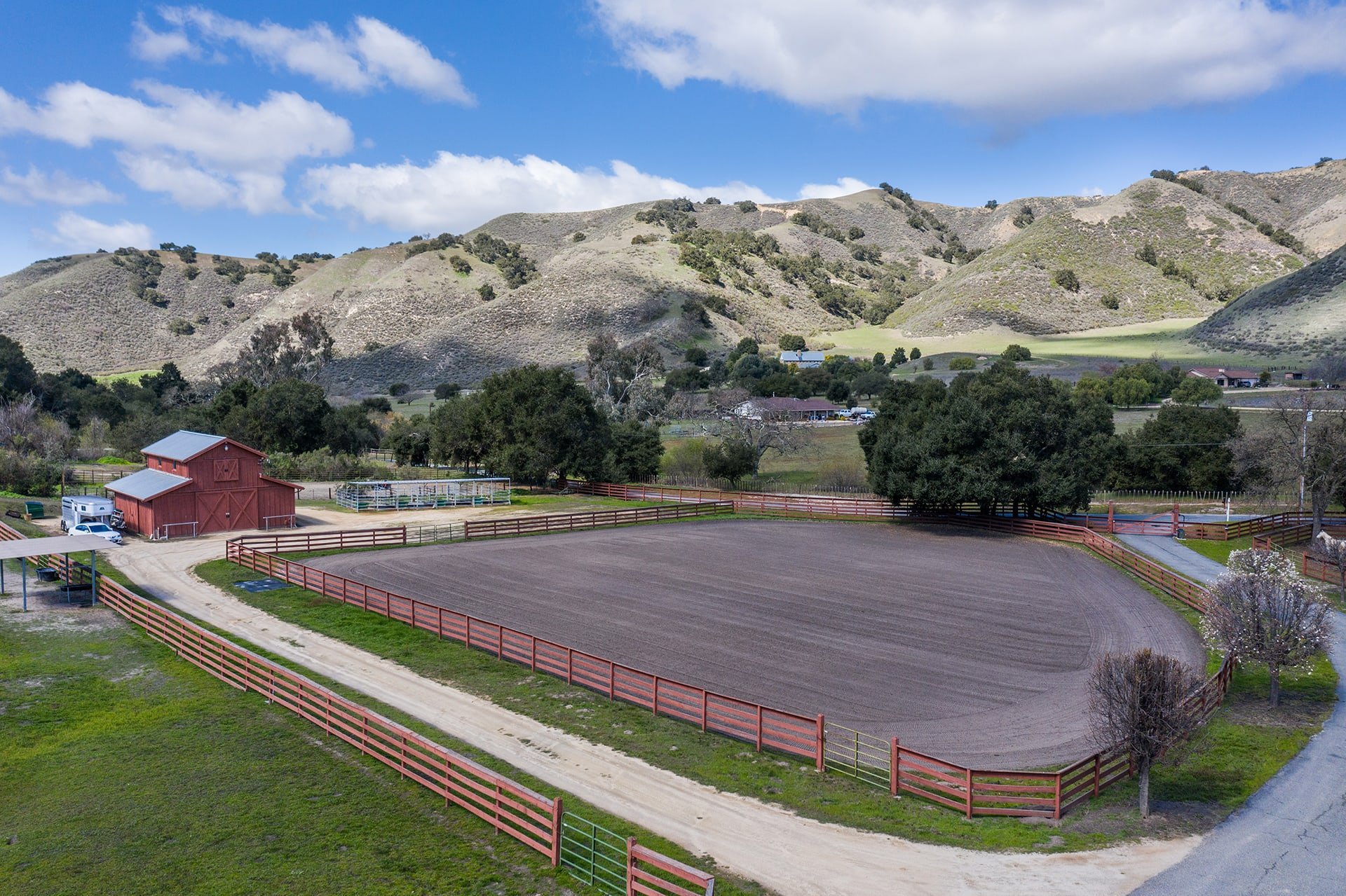 Steinbeck Country Living - 556 Corral de Tierra Road