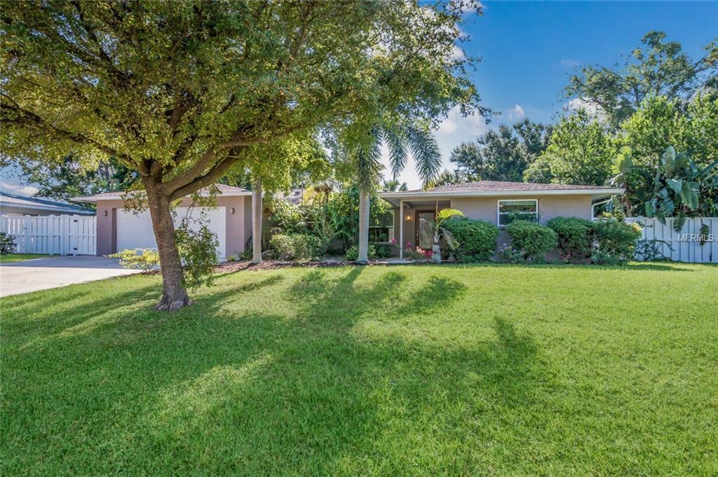 2740 Wisteria Pl