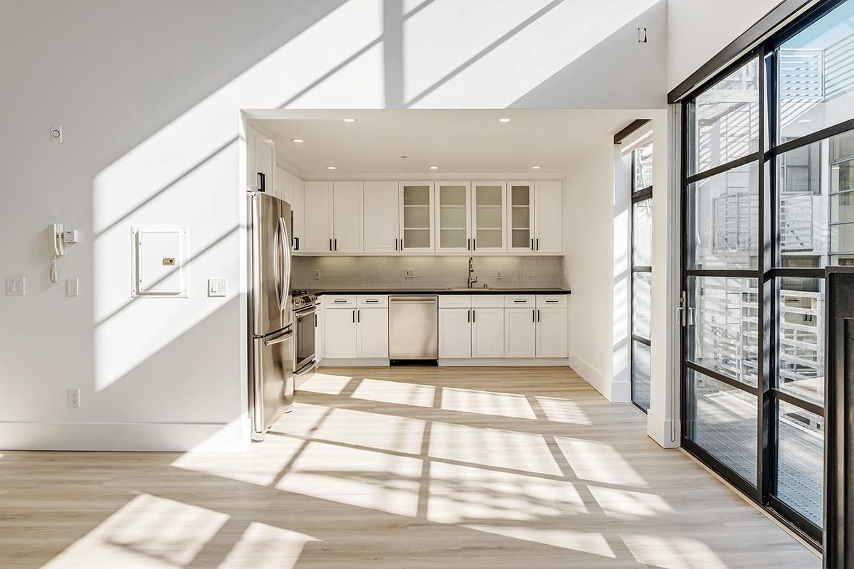221 Clara St., #11