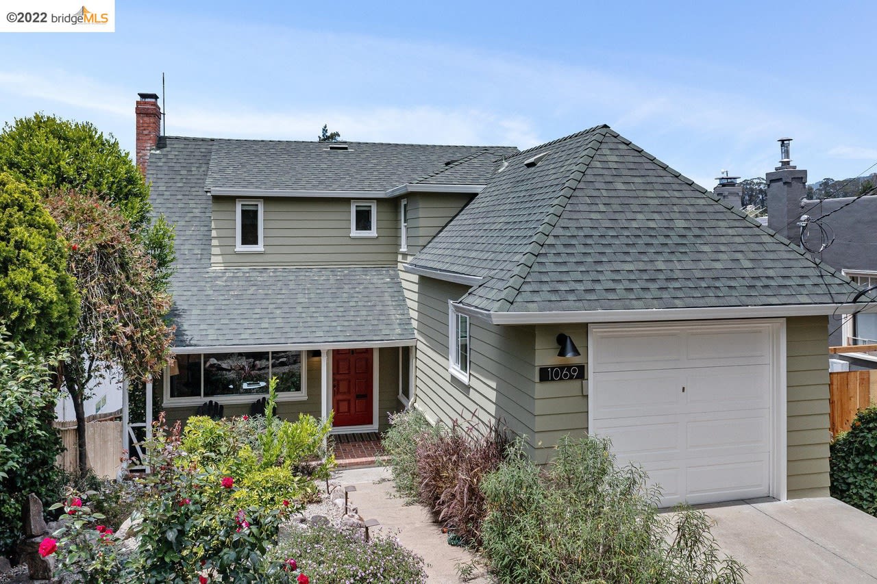 1069 Rose Ave