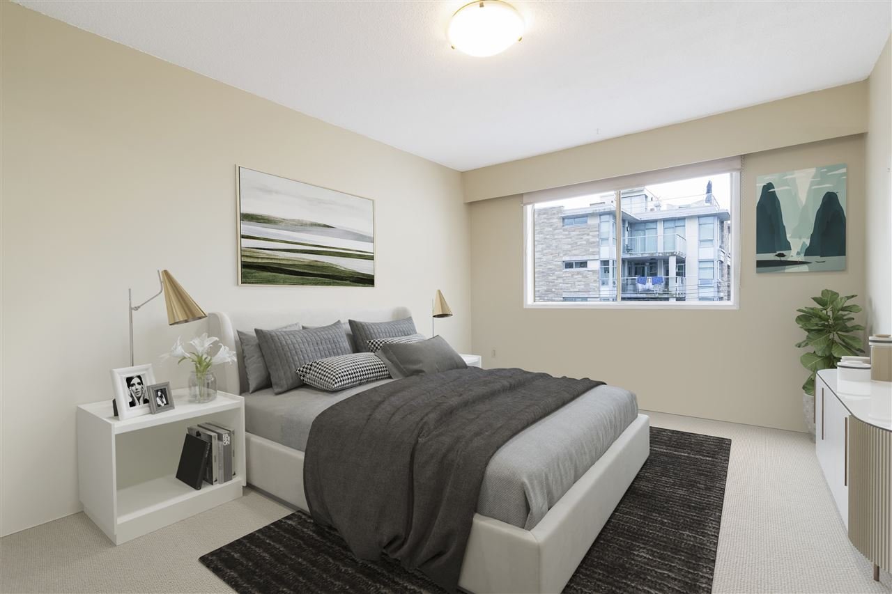 212-1345 Chesterfield Ave