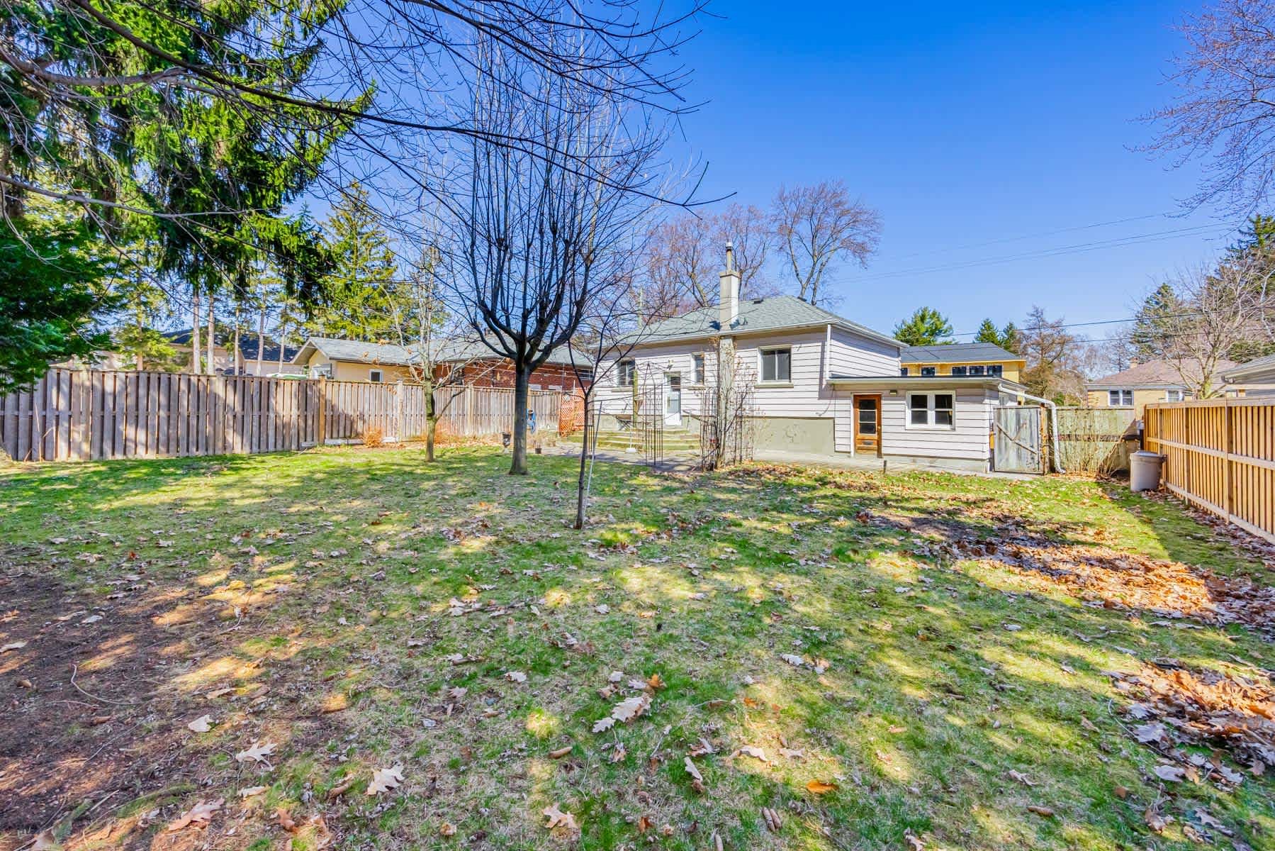 1578 Kenmuir Avenue