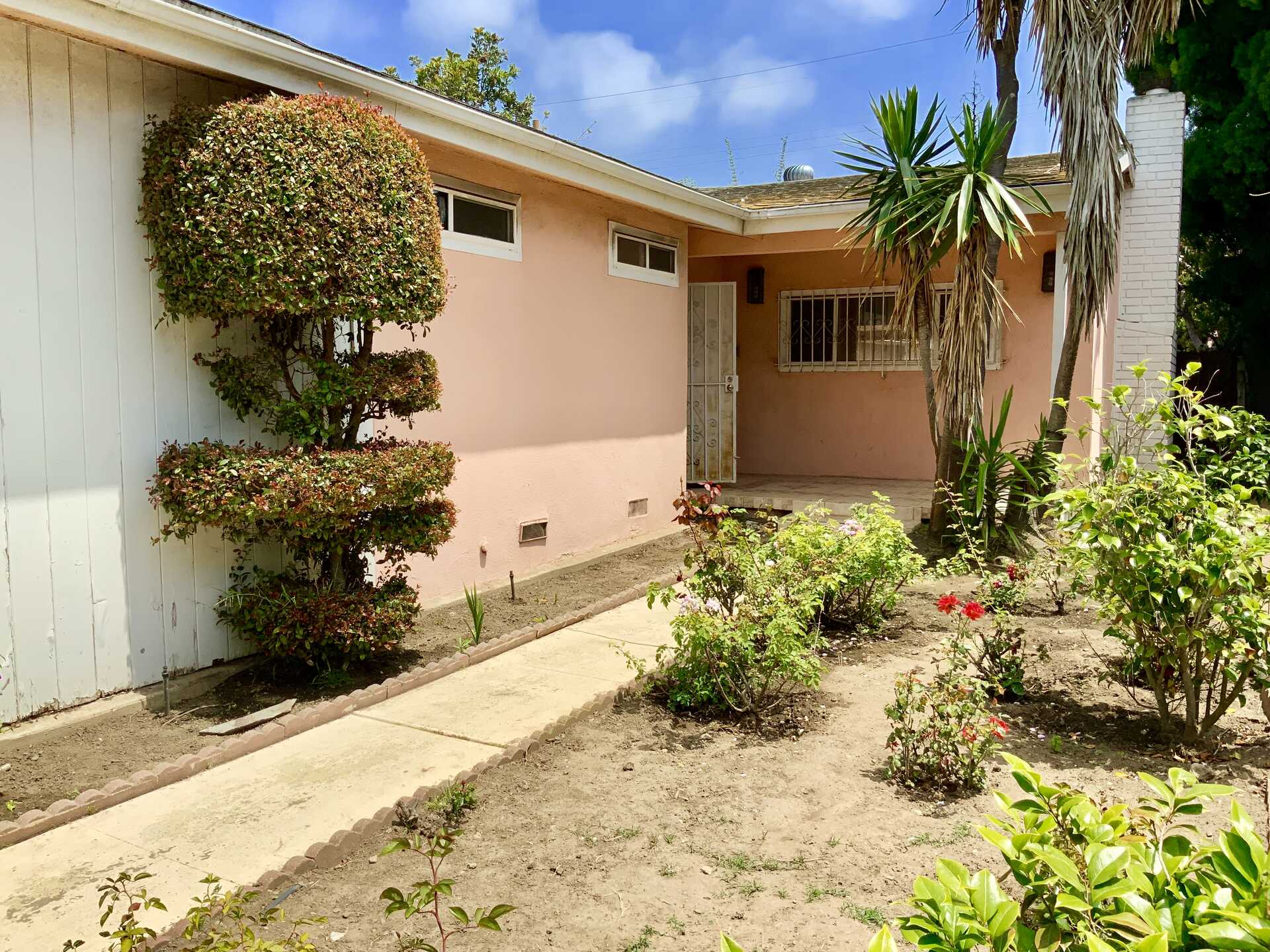 908 Rose Ave