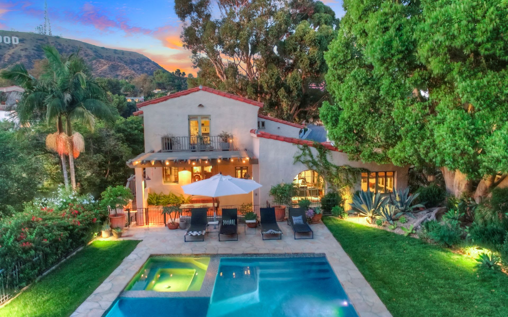  3259 Deronda Dr
