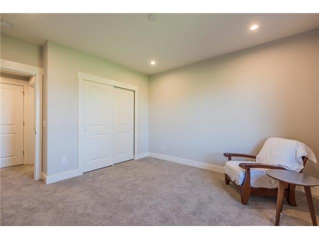 24540 Niblick Alcove, Shorewood