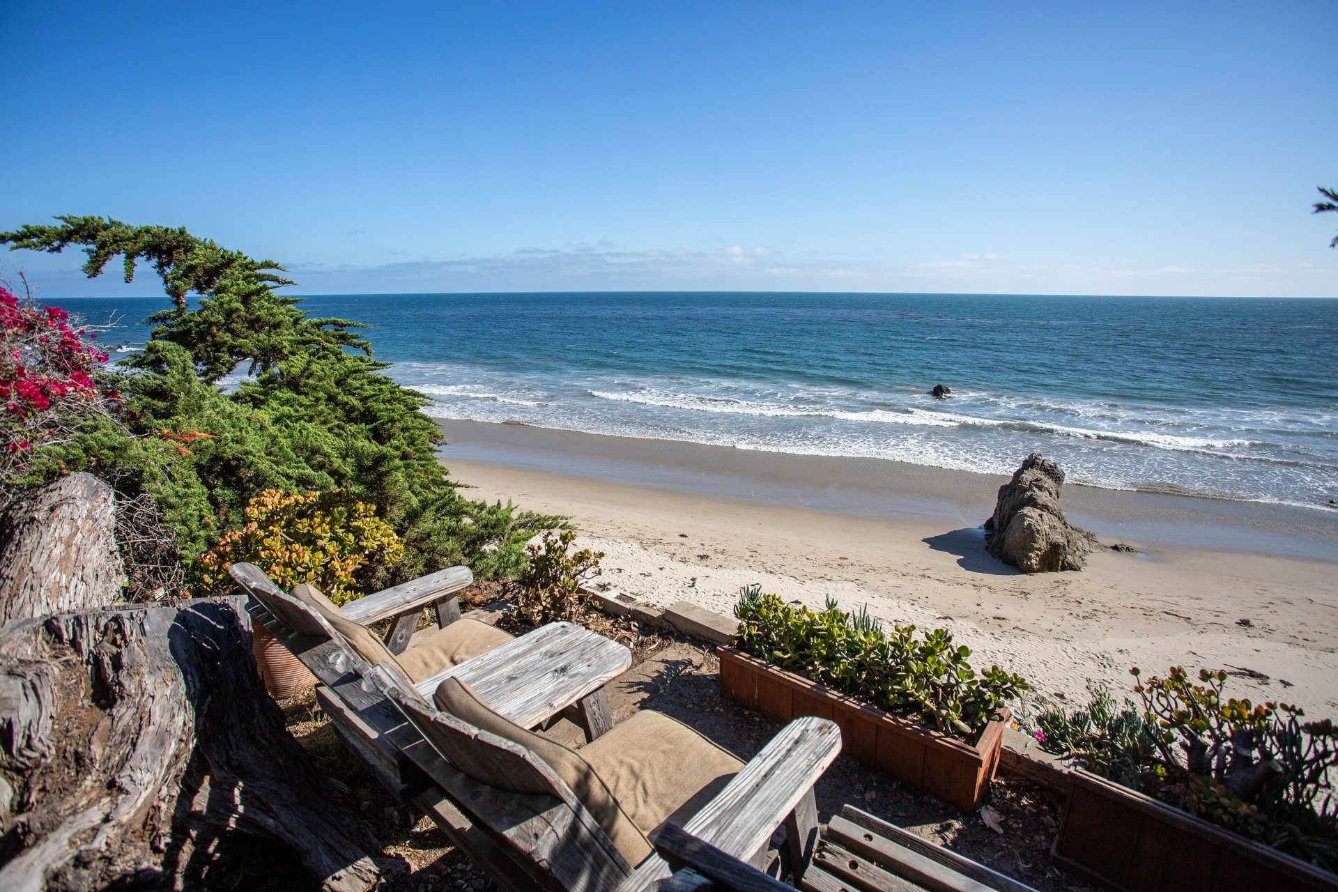 31894 Sea Level Dr, Malibu