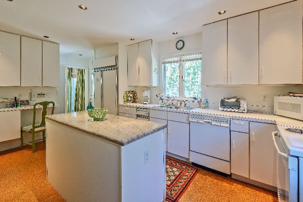 Lovely Village Home - Estate Section