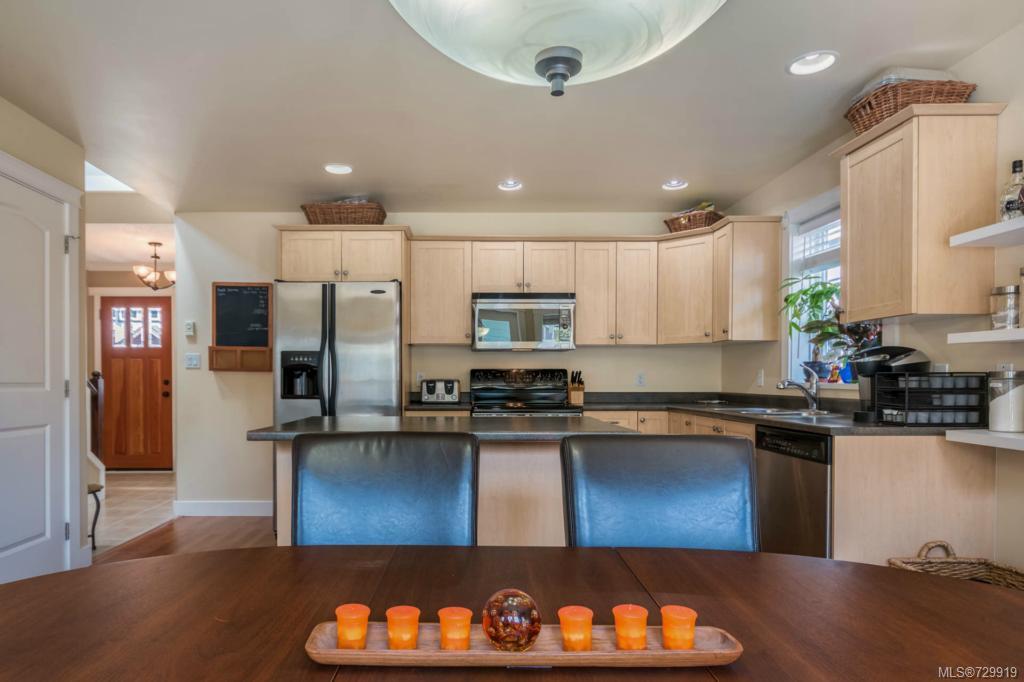 3251 Walfred Pl, Langford
