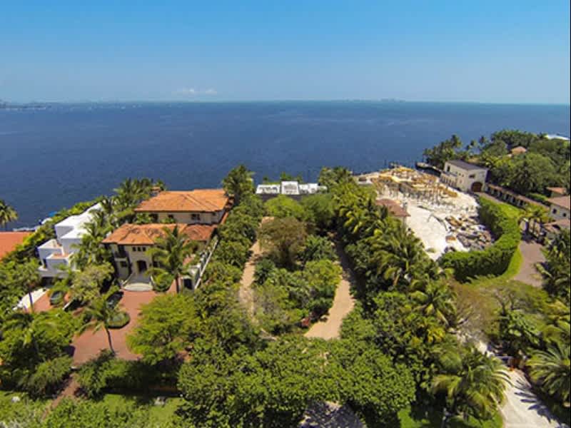 SOLD: 6801 Pullen Ave
