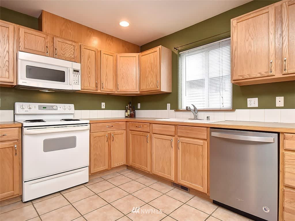 4823 Vesper Dr #4